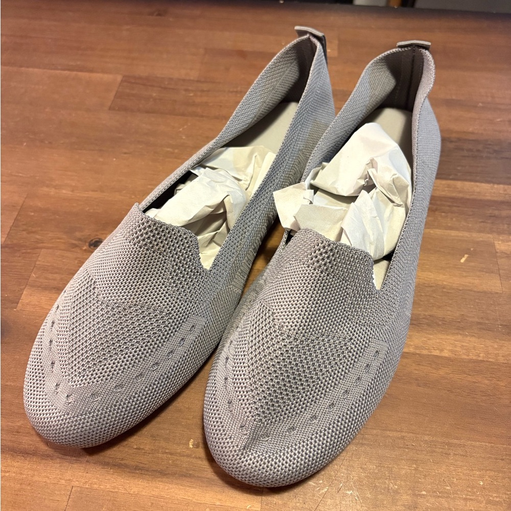 Women’s Gray Knit Slip-On Flats Size 10.5